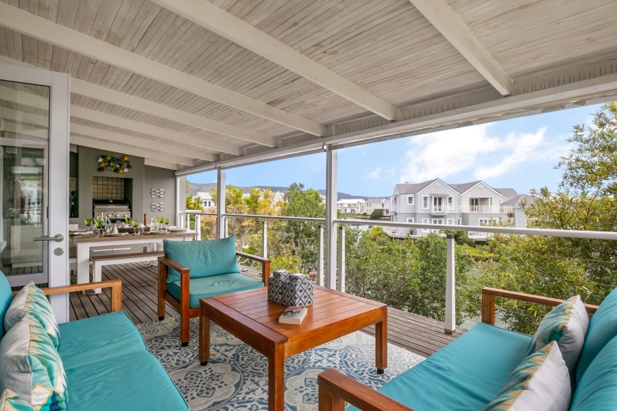 4 Bedroom Property for Sale in Thesen Islands Western Cape